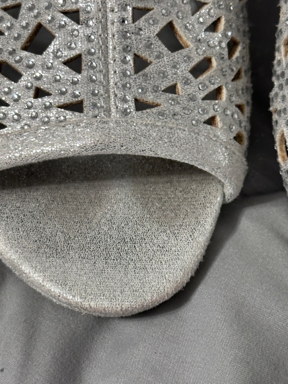 High Heels Silver Rhinestone Cutout Heels Size 10W - Picture 4 of 15